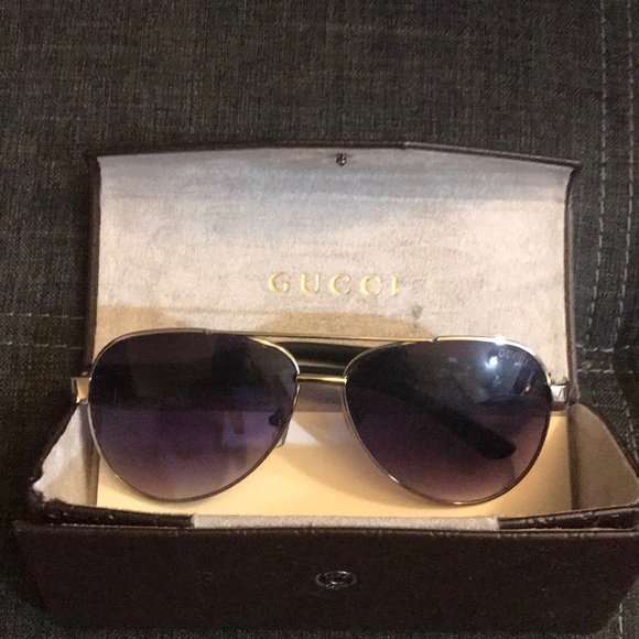 Gucci sunglasses - Picture 1 of 4